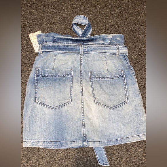 NEW WITH TAGS Size 2 Free People Skirt!!🤍 - Picture 3 of 4